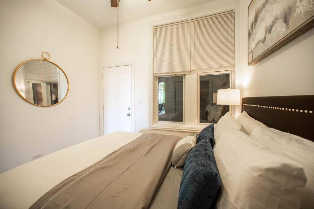 Getaway In The Heart Of Pilsen Chicago Appartement Buitenkant foto